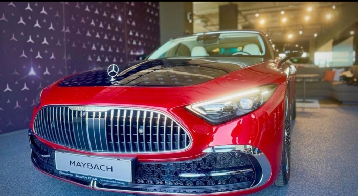 Новият Mercedes-Maybach SL Monogram Series пристигна в България